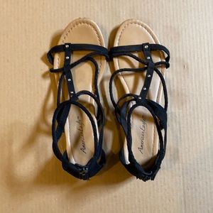 Flat sandals